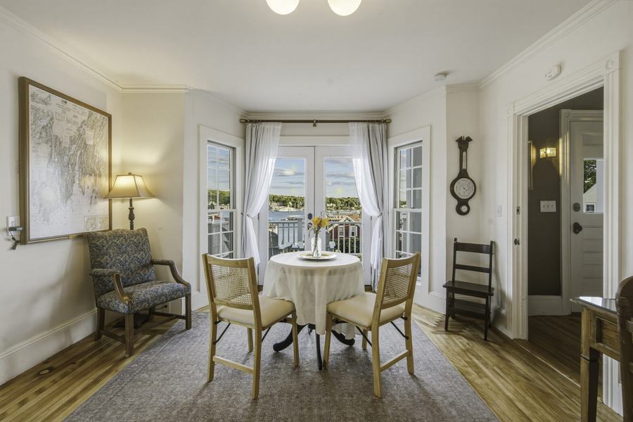 Sitting room at Admiral's Quarters