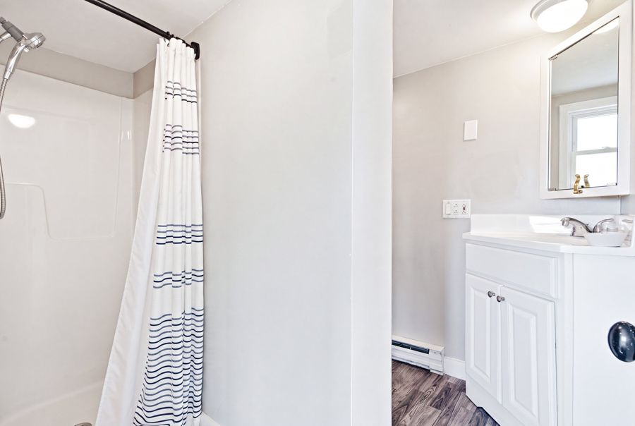 En-suite bathroom